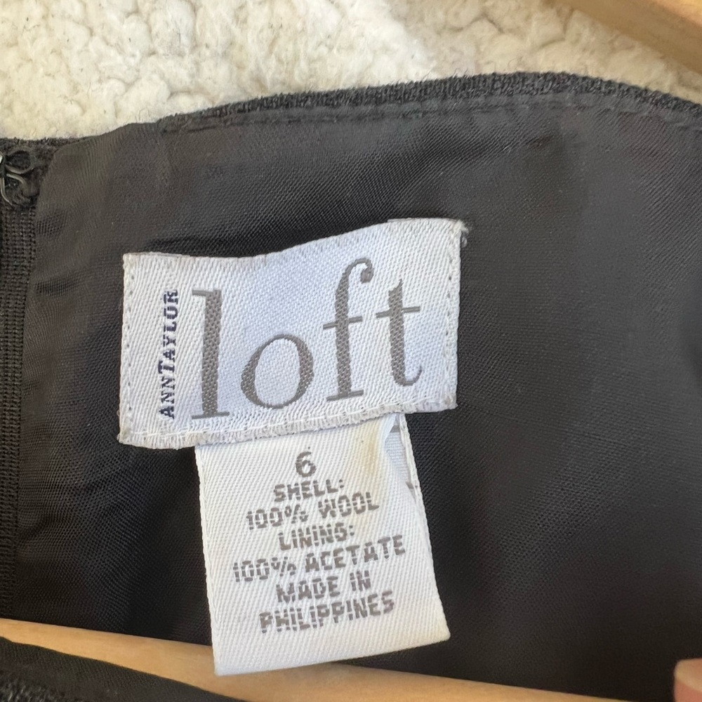 LOFT Classic sheath dress size 6 - Picture 4 of 5